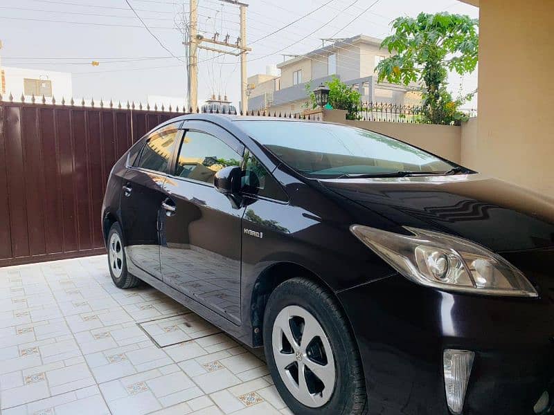 Toyota Prius 2013 3