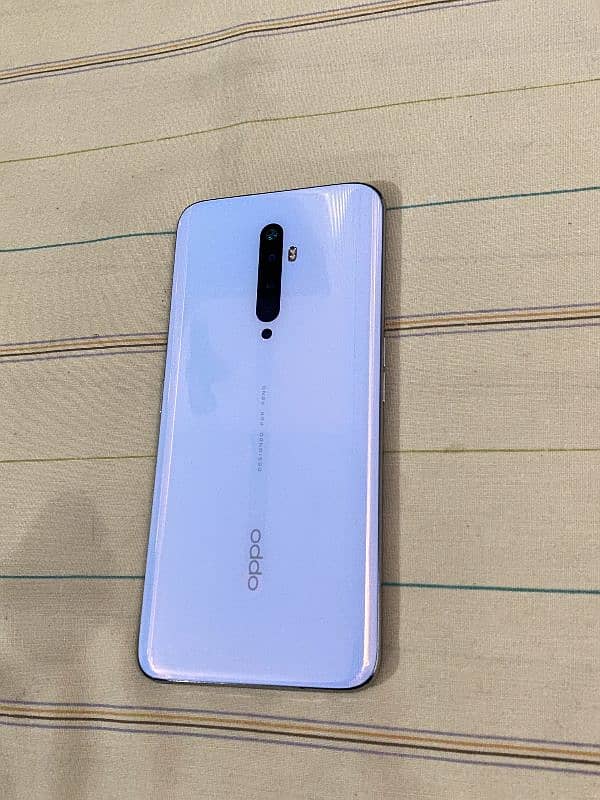 Oppo Reno2 F 6