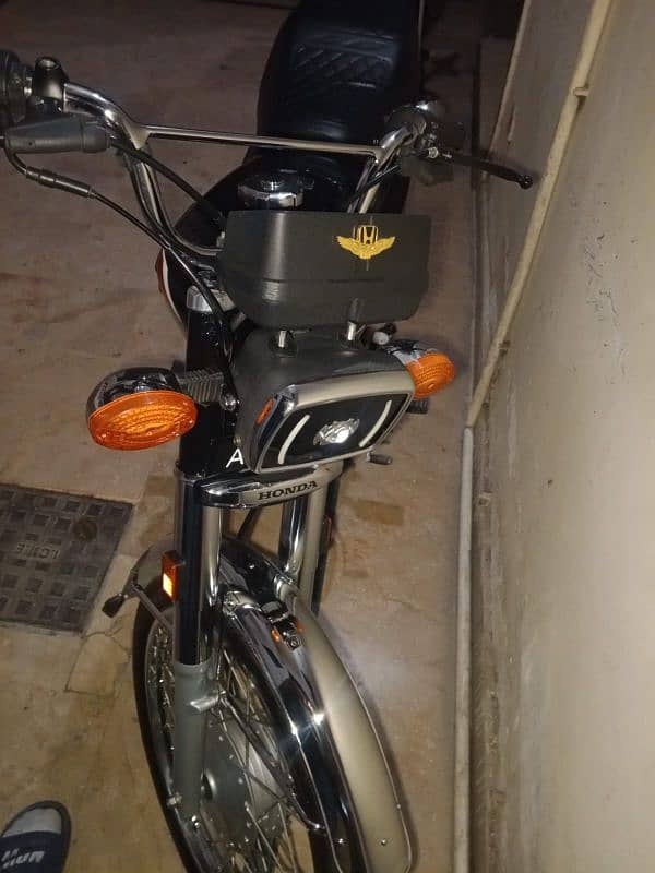 honda 125 model 2024 first hand black coloure 5