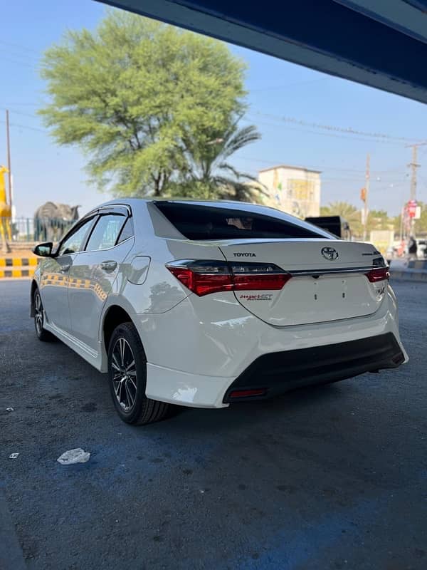 Toyota Corolla Altis 2021 4