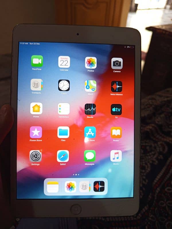 iPad mini 2 10/8 condition for sale argent 2