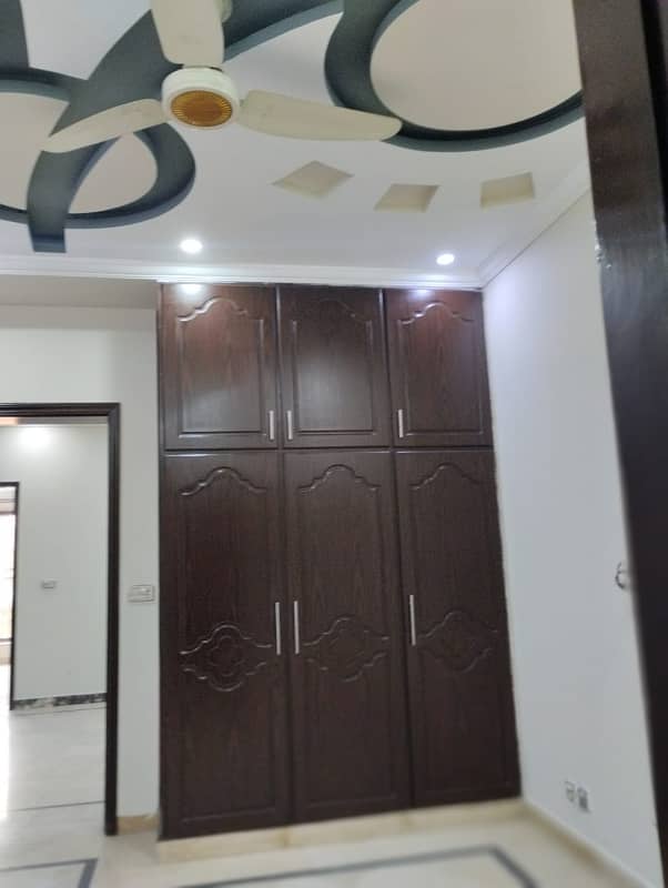 NEWLIKE 5 MARLA HOUSE 5 BED, 6 BATH DOUBLE UNIT HOUSE FOR SALE IN JOHAR TOWN 5