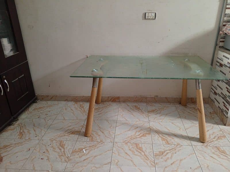 Dining table for sale 0