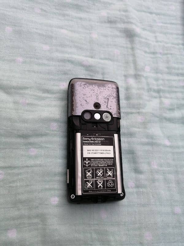 Sony Ericsson K610i 1