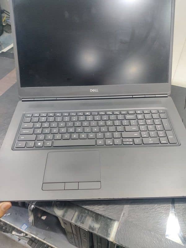 Dell Precision 7750 Workstation Laptop 16/512GB, 6GB GPU, FHD 17' IPS 0