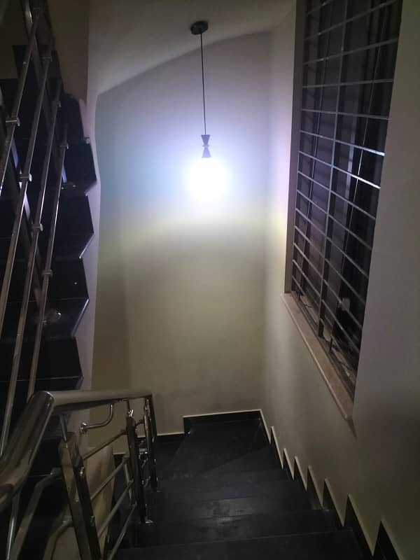 8 Marla House For Sale In Bahria Town Lahore 16