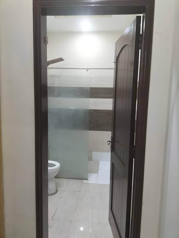 8 Marla House For Sale In Bahria Town Lahore 20