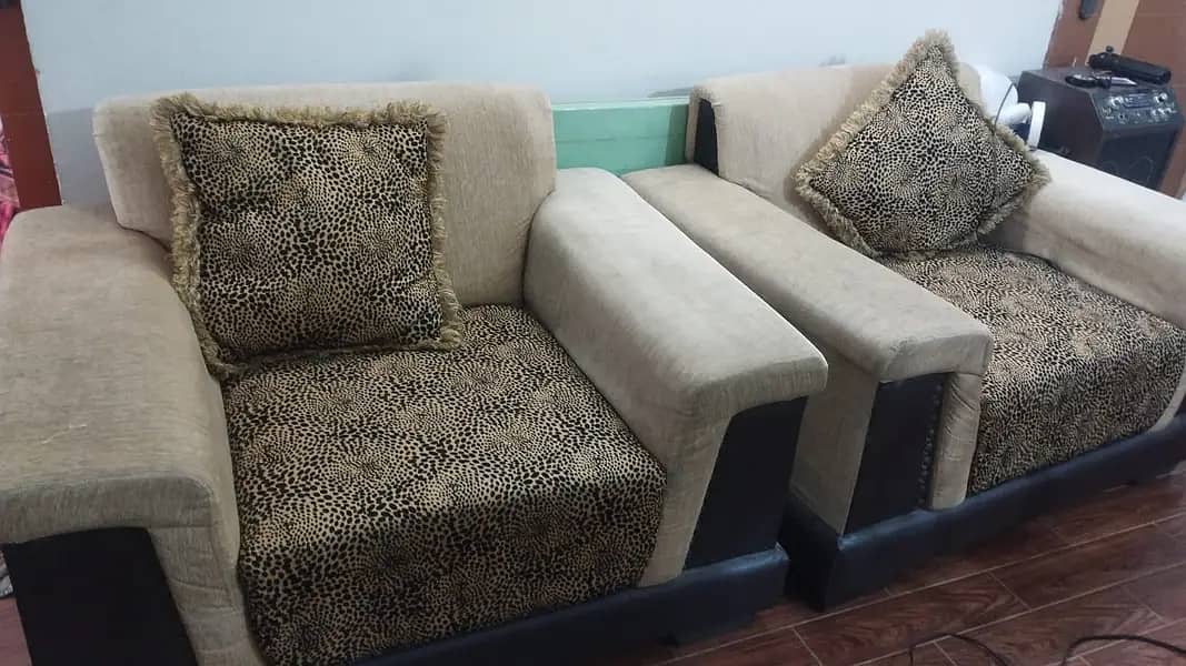 7 Seater Luxury Sofa 1