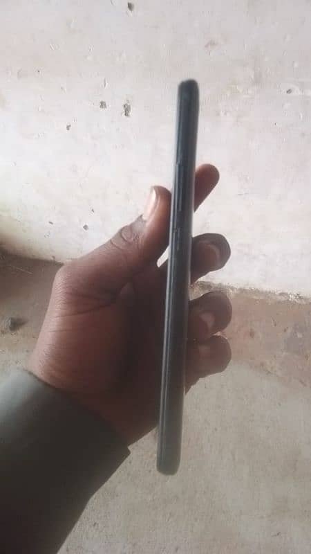 Infinix hot 9 play 4/64 6