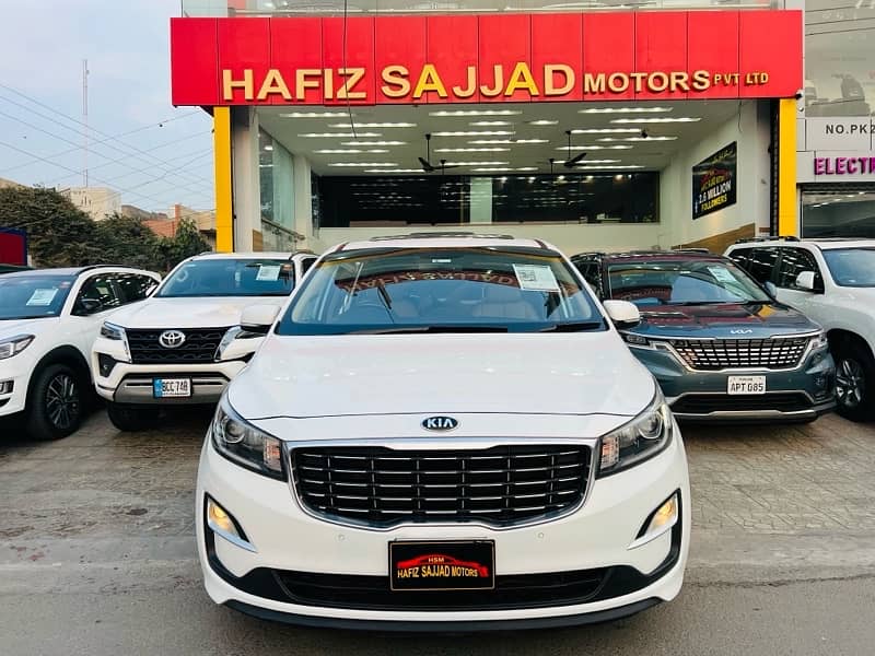 KIA Grand Carnival 2018 0