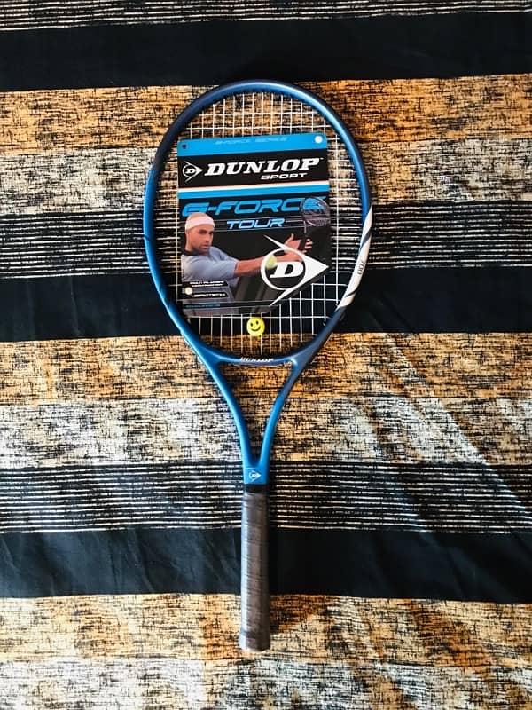 DUNLOP EXTREME 700 TENNIS RACQUET 0