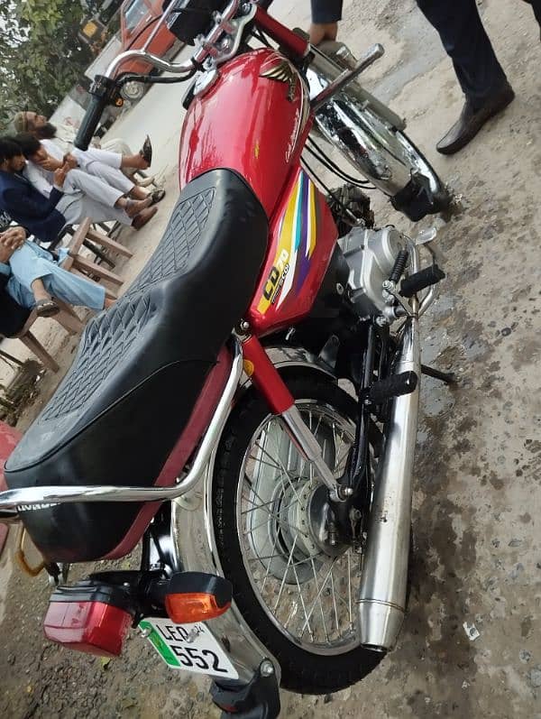 Honda 70cc lush like new 2