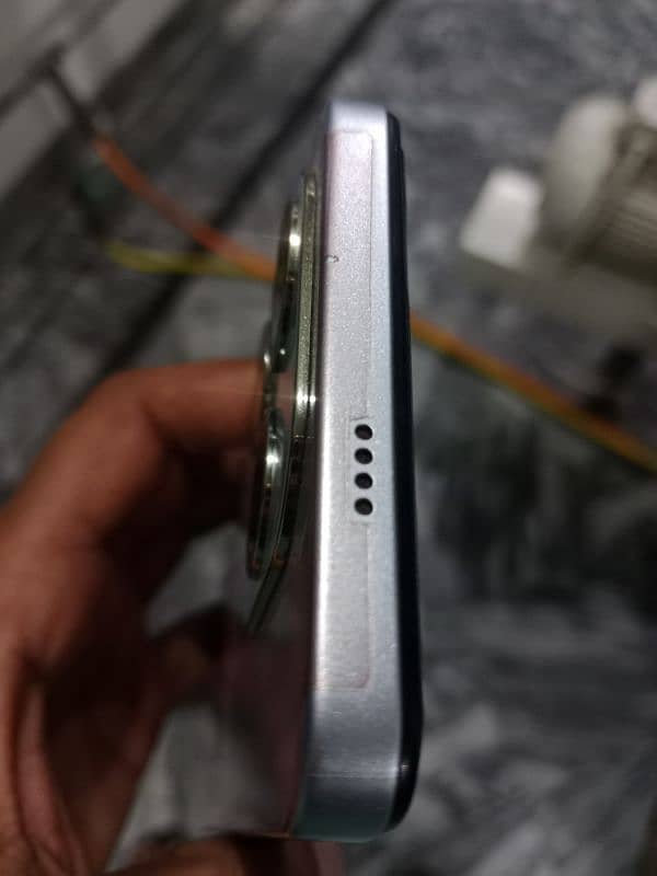 Tecno spark 20 Pro 3