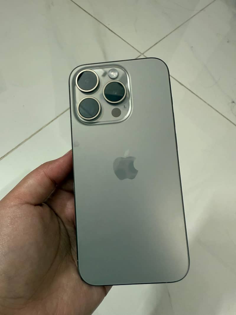 Iphone 15 pro 6