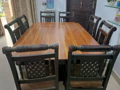 Dining Table for sale - Excellent condition