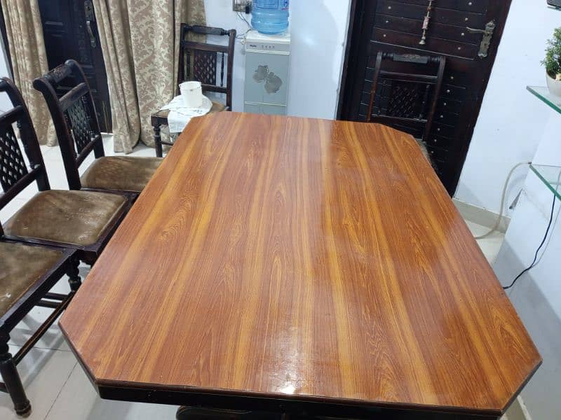 Dining Table for sale - Excellent condition 1