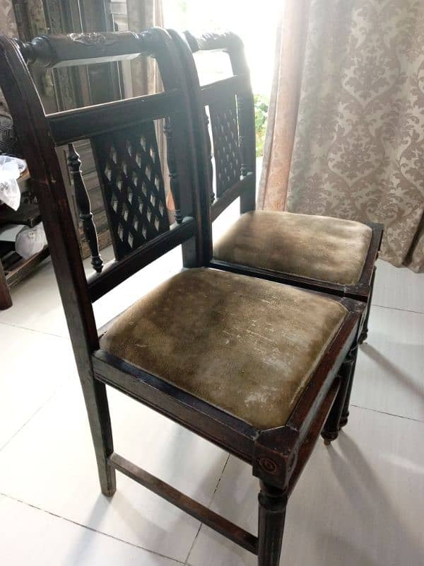 Dining Table for sale - Excellent condition 4