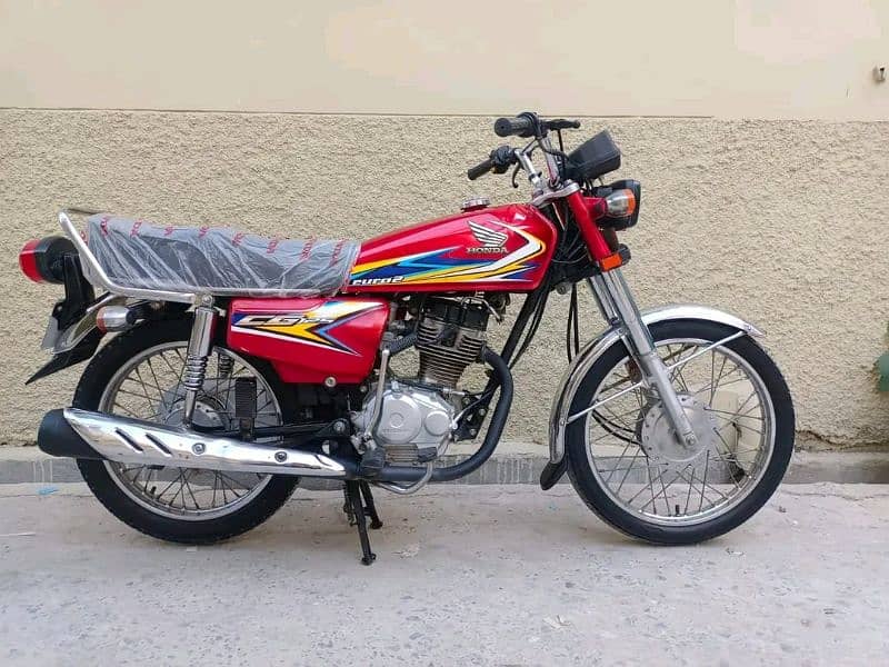 Honda CG 125 2019 model bike for sale call on hai 0311,7478,299 0