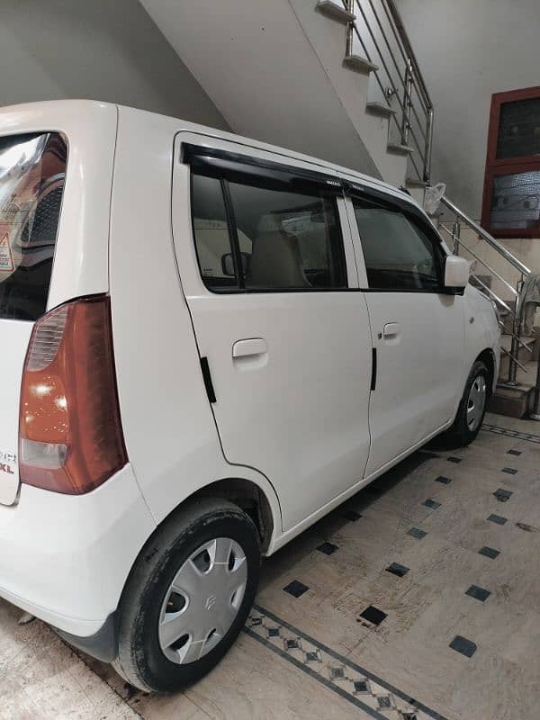 O323.42552I5 Suzuki Wagon R 2017 last model 10