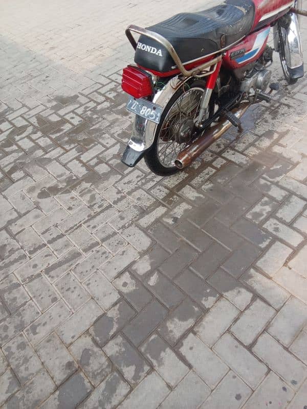 Honda cd70 kio be Kam nhi hony wala 2