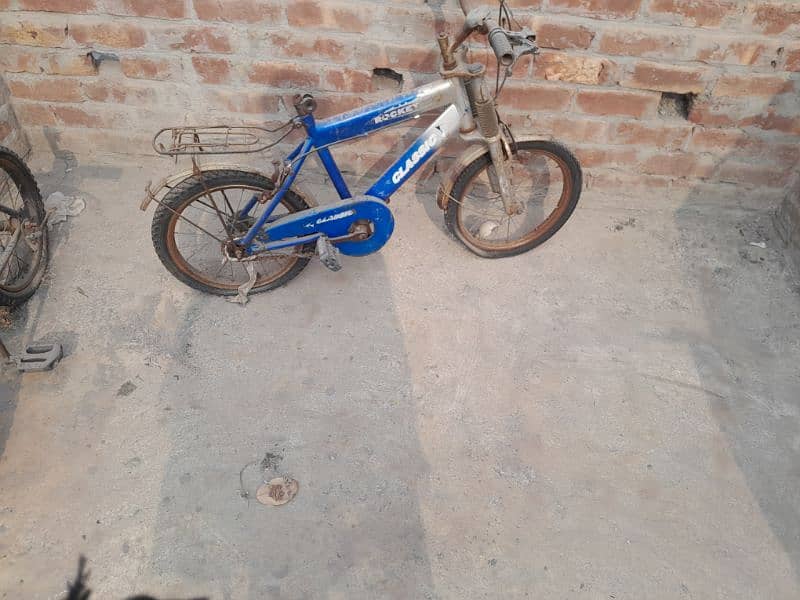 cycle for sale in rough condition 2