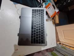 macbook pro 2017 working condition without display