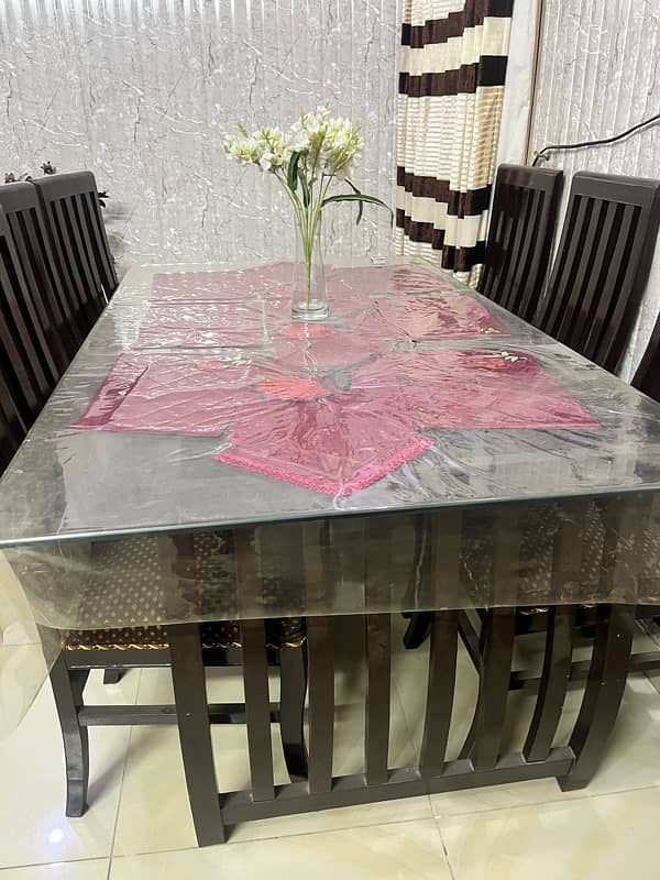 6 chairs dining table for sale 0