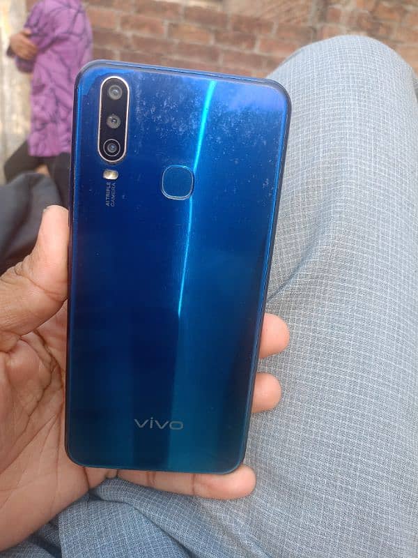 vivo y15 ) 4GB ram  64 1