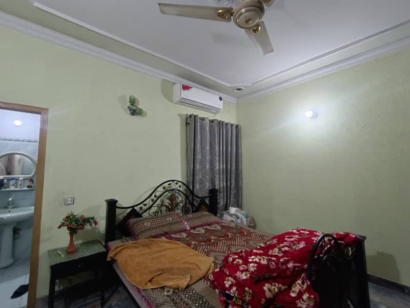 5 Marla Very Beautiful Used House For Sale In Johar Town Phase-2, Super Hot Location with Solar System and Green Metter Installed 13