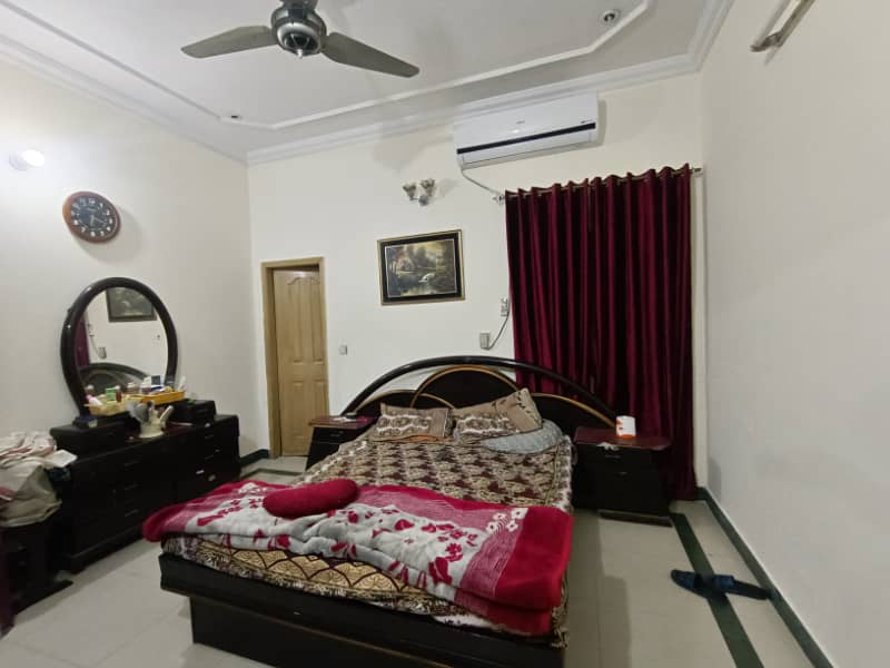 5 Marla Very Beautiful Used House For Sale In Johar Town Phase-2, Super Hot Location with Solar System and Green Metter Installed 14