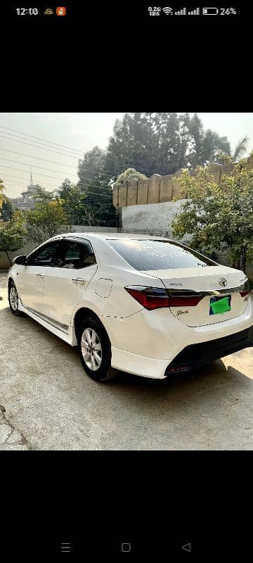 Toyota Altis Grande 2015 3