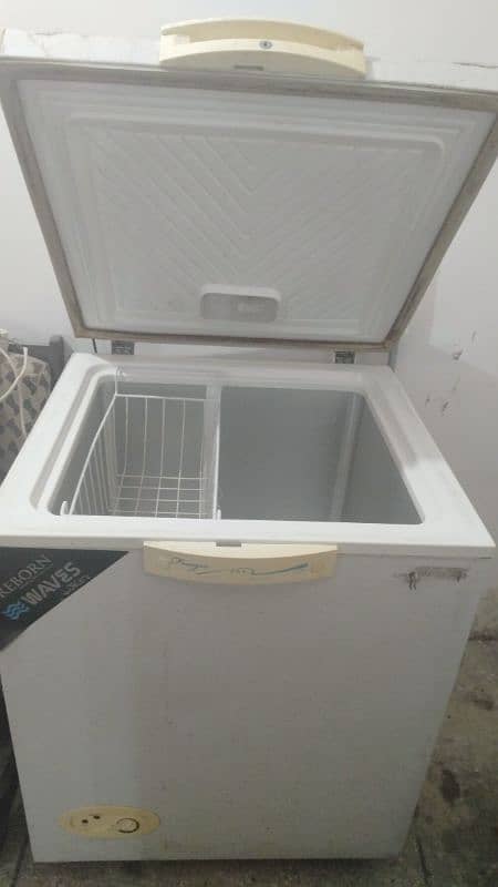 Slightly used Waves Single Door Deep Freezer for sale 0