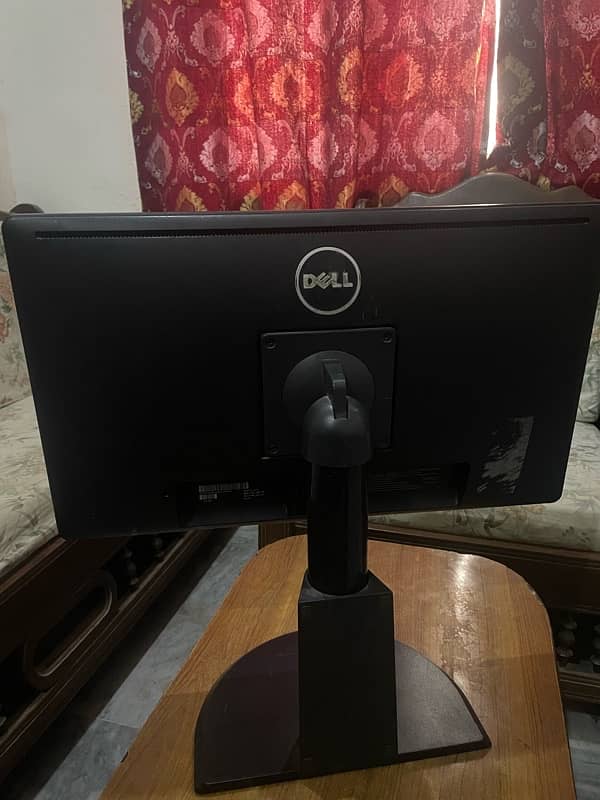 Dell 22 inch 1080p monitor 0