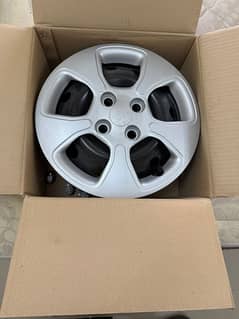 KIA Picanto Steel Wheels with Full Size Wheel Caps