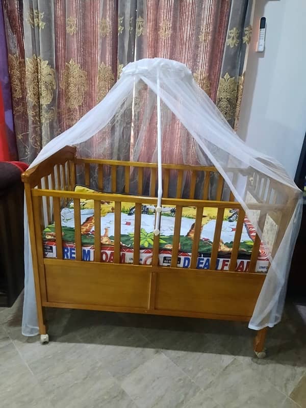 Baby cot 1