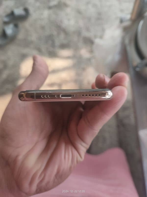 Brand iphone XS Battery capacity 95% Memory 512 GB 4