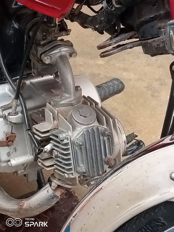 HONDA CD 70 LAHORE NUMBER PALTE 3