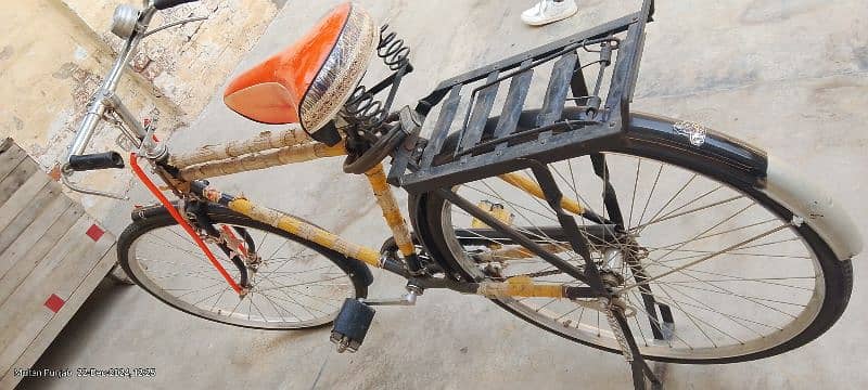 "4-Month-Old Bicycle for Sale – Excellent Condition!" 2