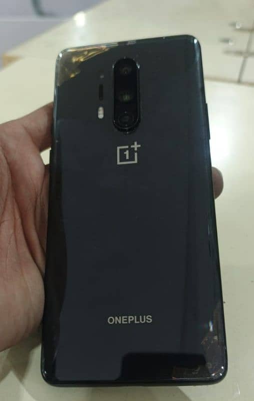 one plus 8pro 1