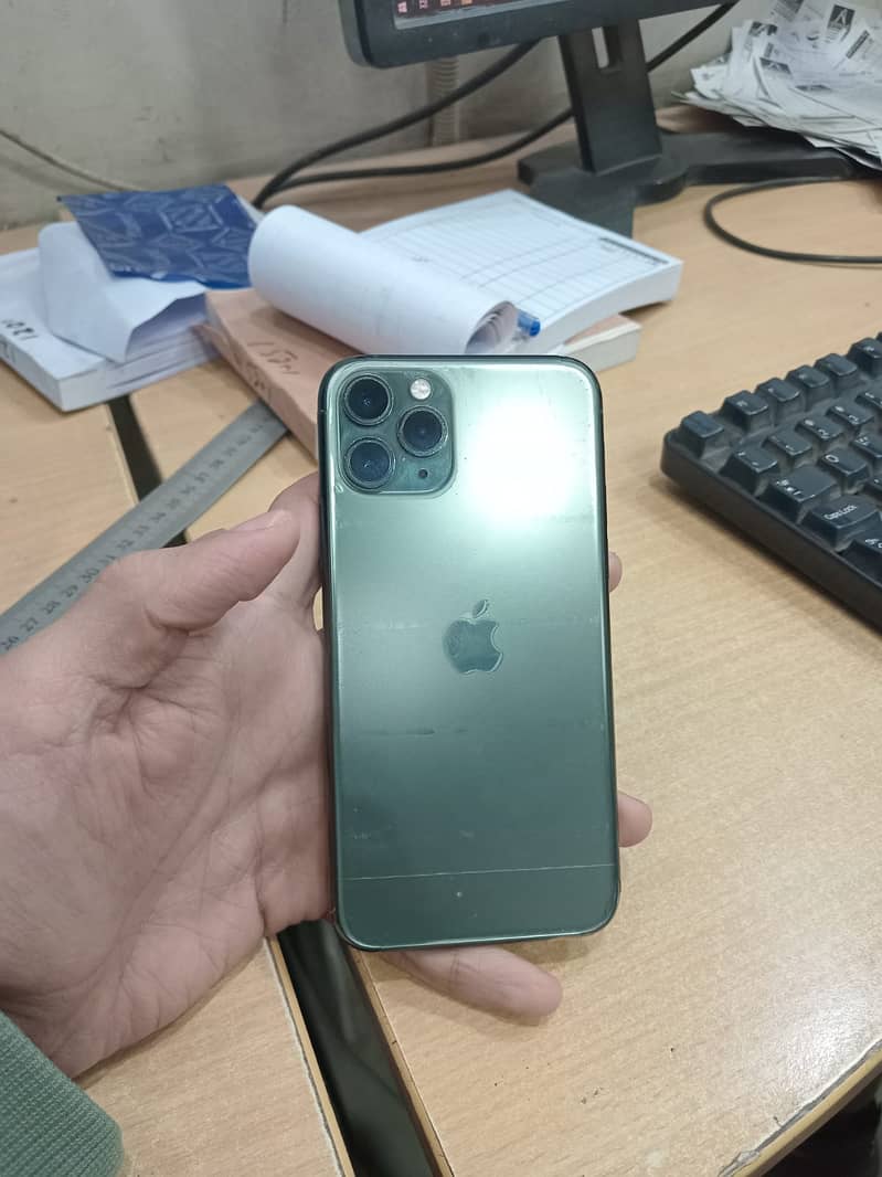 i phone 11 pro 2