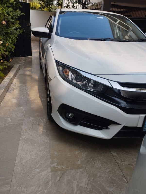 Honda Civic Oriel 2018 13