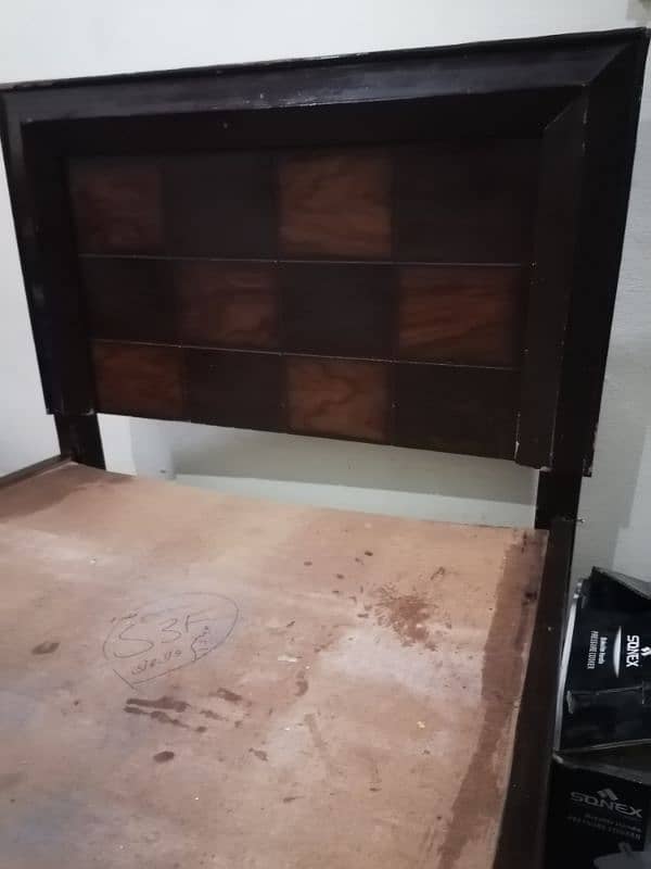 Furniture 2 Beds and Dressing Table( urgent sale) 5