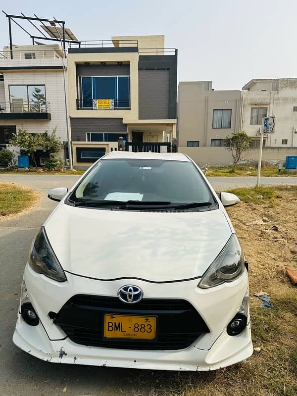 Toyota Aqua (G) 2015 model 2018 import clear 0