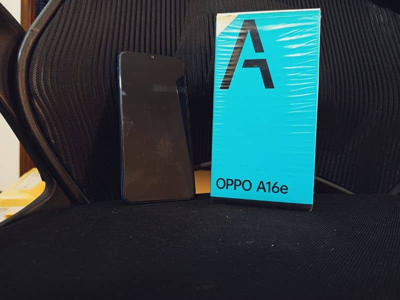 Oppo A16e 4/64 - 10/10 6