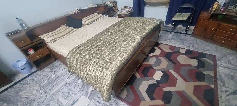 Pure Sheesham Bed set with Dressing table 2