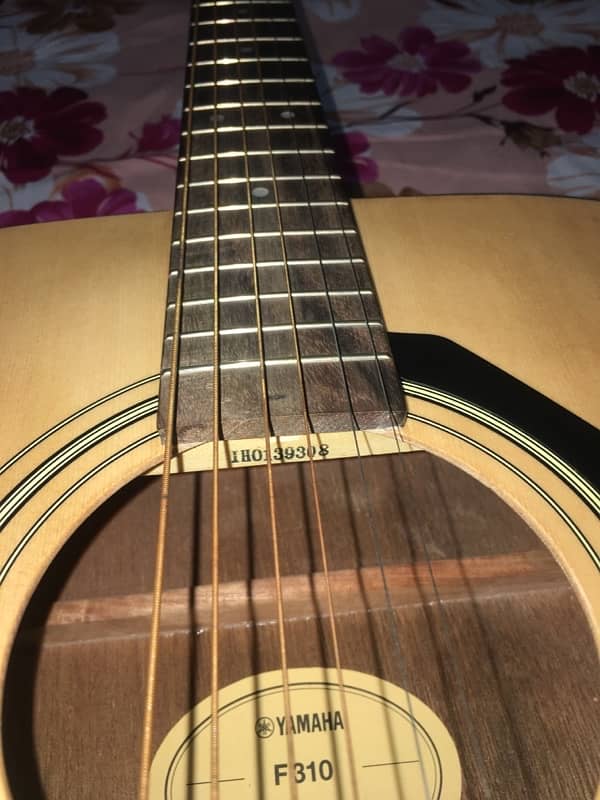 Yamaha F310 Acoustic Guitar 5