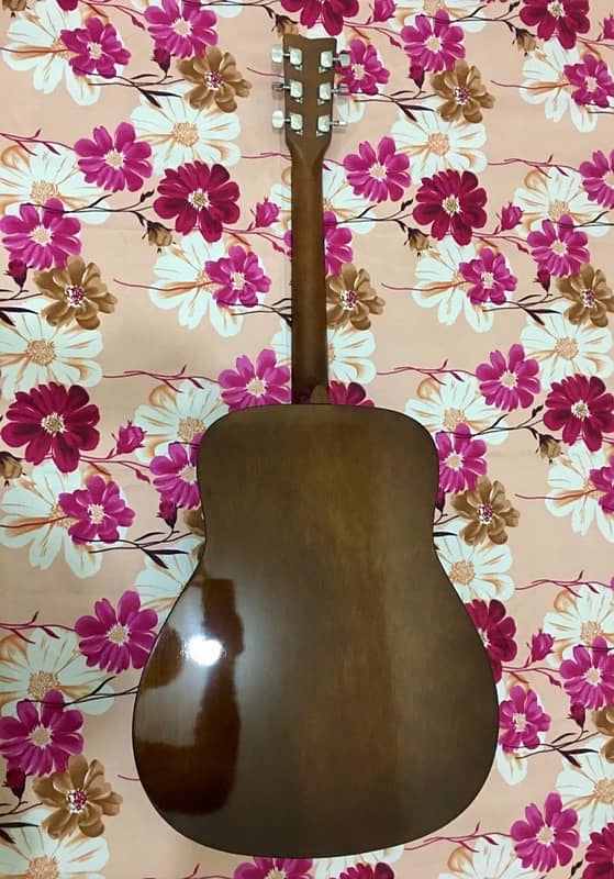 Yamaha F310 Acoustic Guitar 6