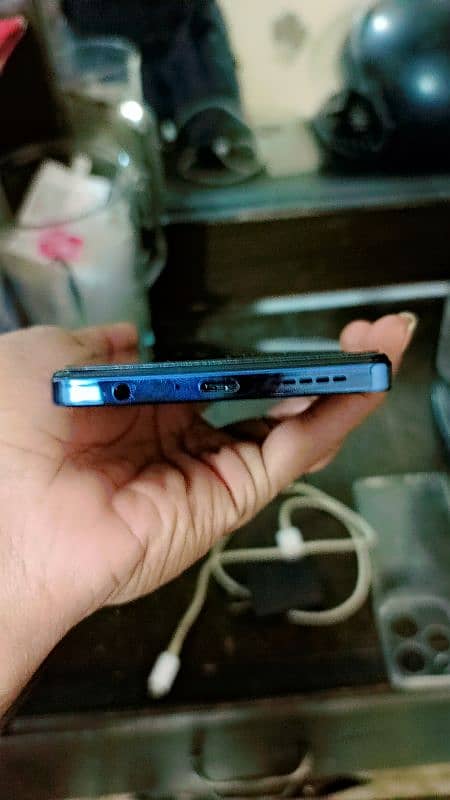 infinix hot 40 8+8 / 256 6