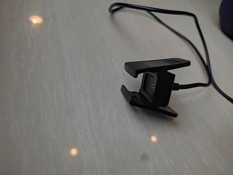 Fitbit watch charger 1