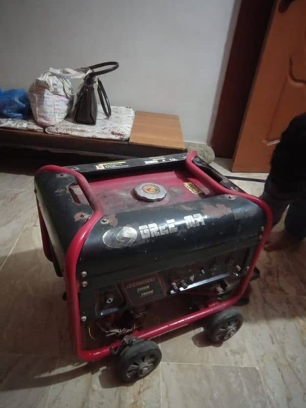 green Max generator 2500 to 2800 watts self start also available 2